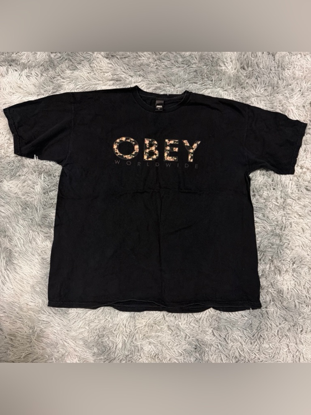 Obey T Shirt Floral Men’s Sz XL Short Sleeve Black Logo
